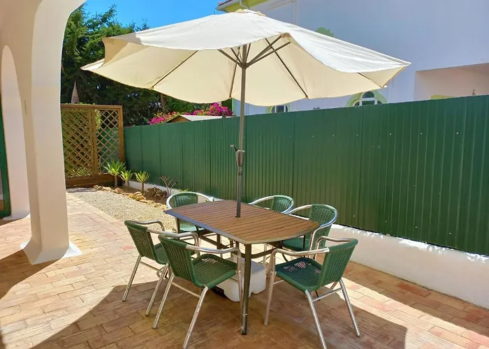 Loretta Carvoeiro (Lagoa)