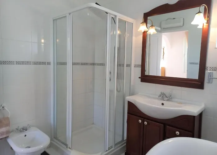 Loretta Carvoeiro (Lagoa)